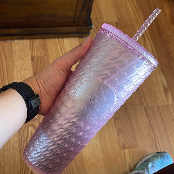 Starbucks  Chainlink Light Pink Soft Touch Tumblers 24oz - Picture 2 of 8